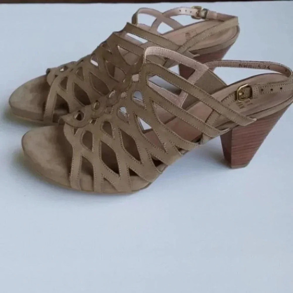 Stuart Weitzman Rollover Nubuck Sandals - Picture 2 of 16